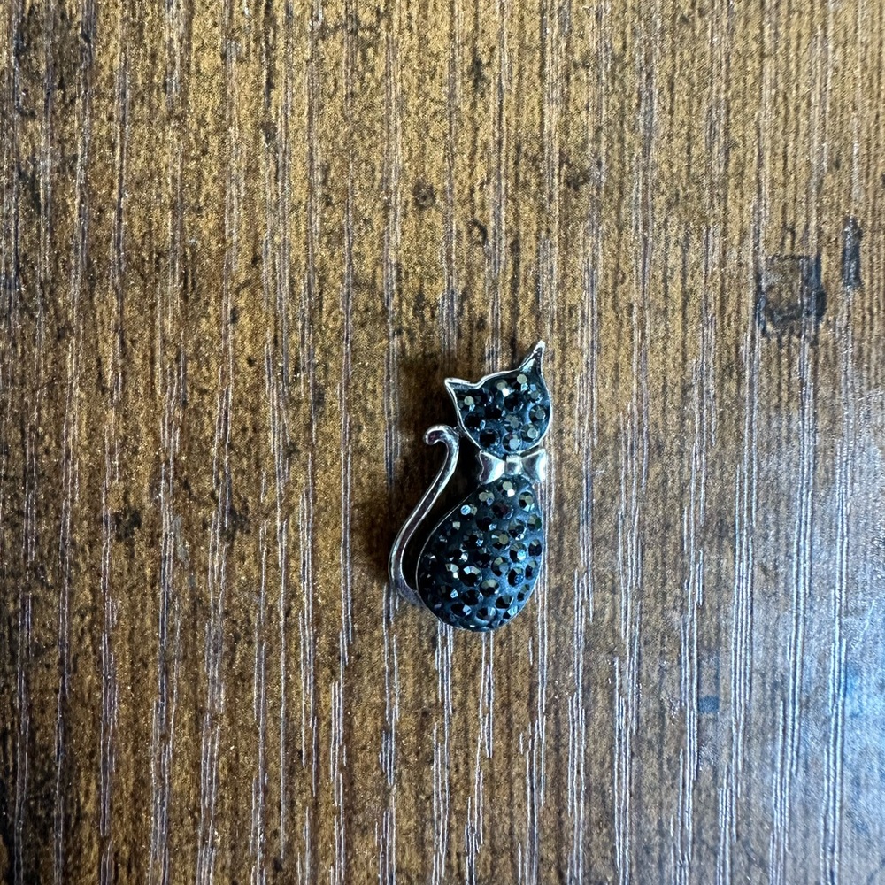 Silver black cat pendant